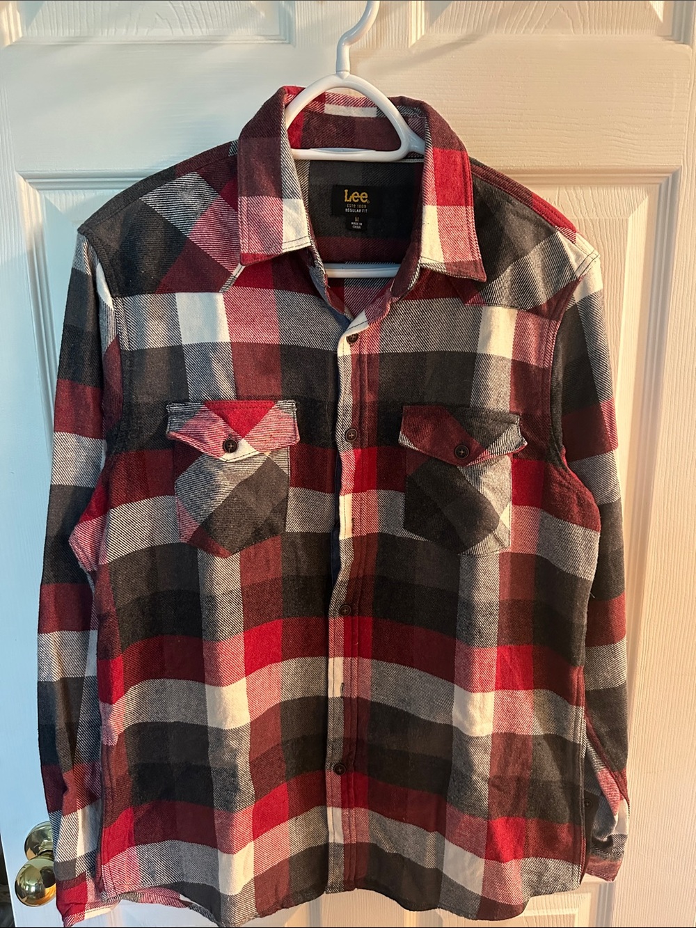 Lee Red, Black & White Plaid Shirt Jacket - Size Medium